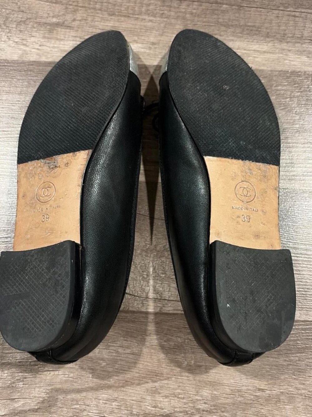 Chanel Black And Silver Leather CC Cap Toe Ballet Flats - Picture 6 of 8